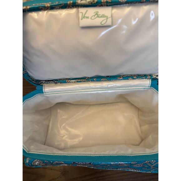 Vera Bradley Vinyl Cooler Insulated Lunch Bag - Picture 6 of 10